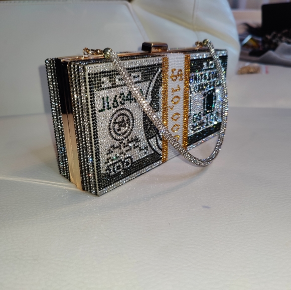 Dazzling Cash Clutch - Picture 6 of 16